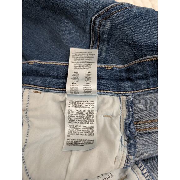 mother the hustler ankle frayed jeans in home movies - flawed - Picture 11 of 16